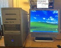 HP Pavilion a1034n with 17" HP Monitor With Speakers